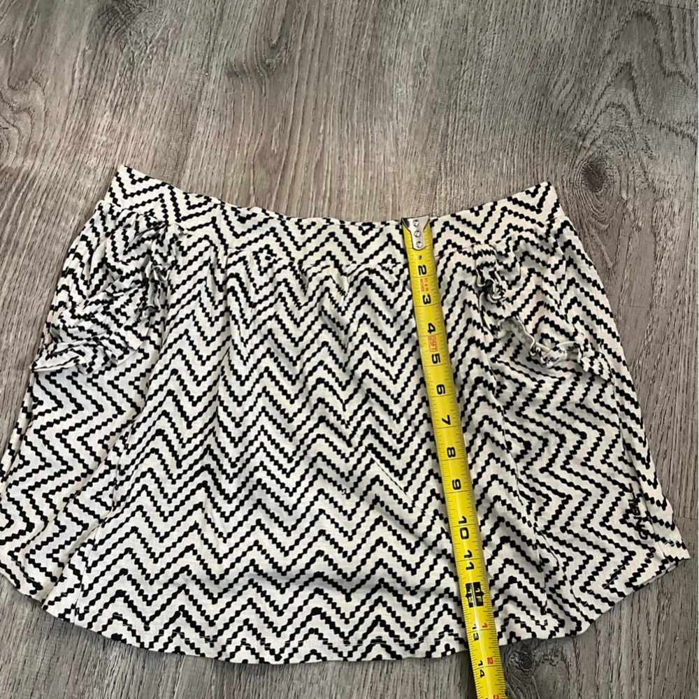 O'Neill Black and White Mini Pencil Skirt for Casual